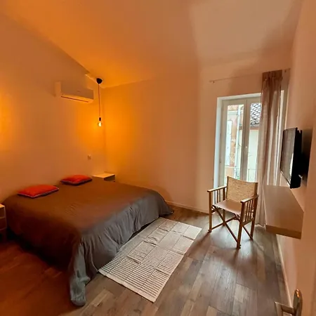 Jolie Maison En Centre Avec Climatisation Grand Lit Double * Arles