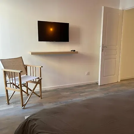 Jolie Maison En Centre Avec Climatisation Grand Lit Double *